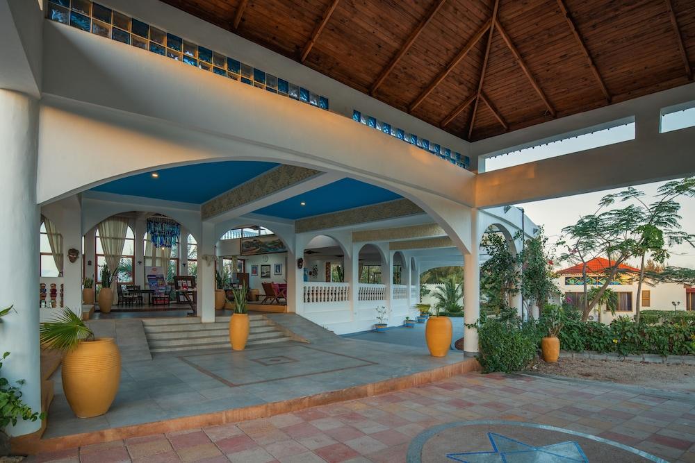 Moja Tuu Zanzibar Hotel Kiwengwa  Kültér fotó